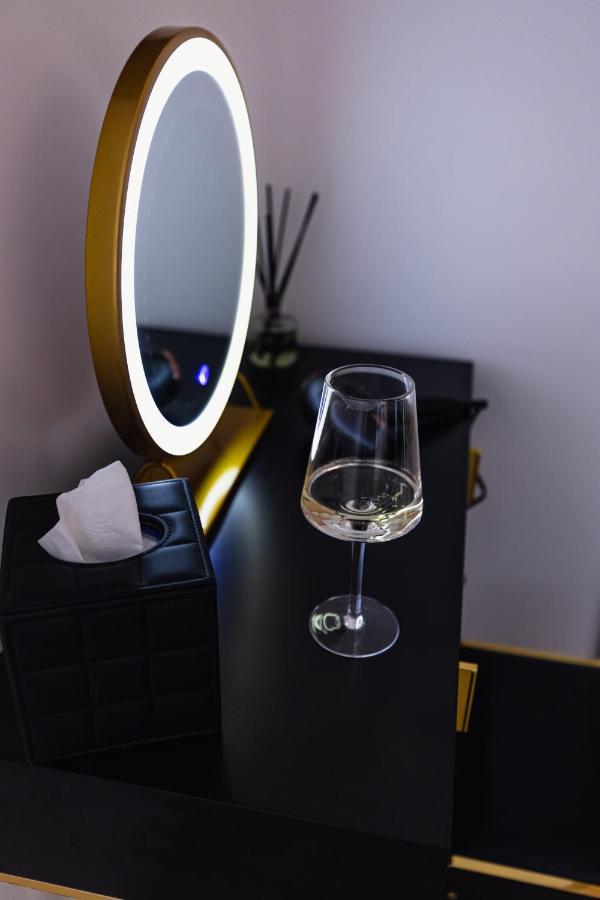 The Skyline Suite - *Private Balcony* *Views* 글라스고 외부 사진